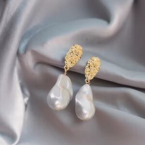 Elegant Gold and Silver Pearl Drop Earrings